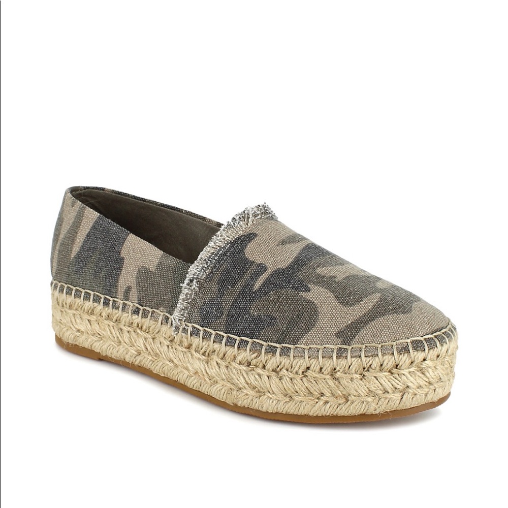 Splendid Laney Sage Camo espadrille size 8M